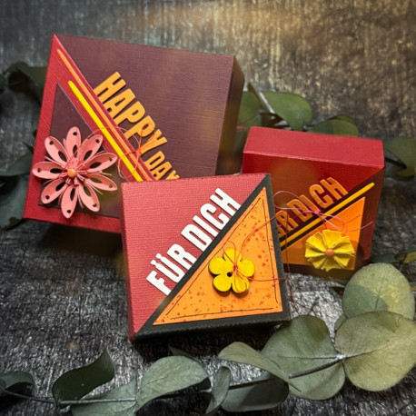 Stanze Quadratische Box mit Dreieckshülle groß & klein/ Bundle