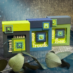 Box mit frontalem Fenster für Schriftstanzen / Klein (476)